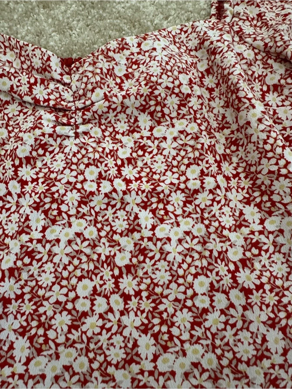 Abercrombie & Fitch Puff Sleeve Red Floral Top Sweetheart Neckline Cropped